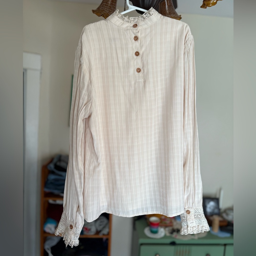 Lace Trim High-Neck Cream Blouse - Picture 6 of 13